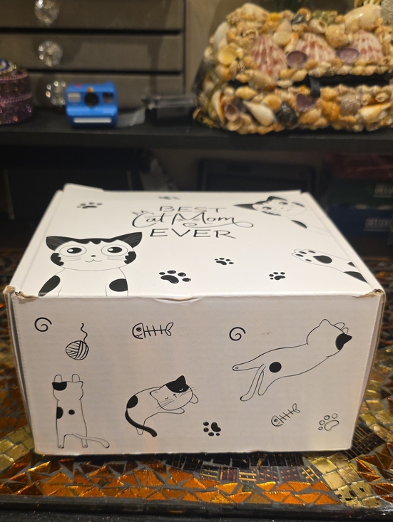 solar light Other - White Cat-Themed Gift/Storage Box for Cat Lovers